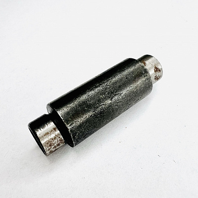 YXP-3 8010327 Вал камня (ось)